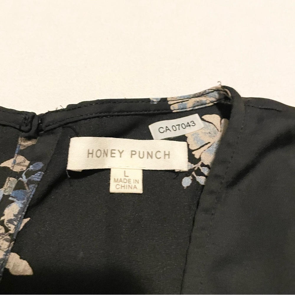 Honey Punch Black Floral Romper Kimono Tie Waist Size Large Juniors - Picture 3 of 16